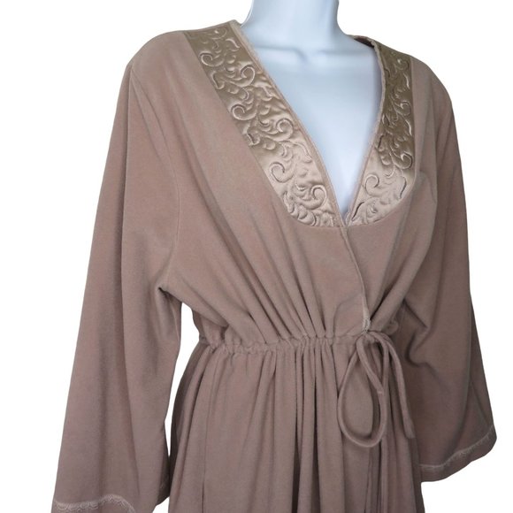 Vintage 70s Full Length Bath Robe M Brown Quilted Neckline Tie Waist USA Made - Picture 6 of 12